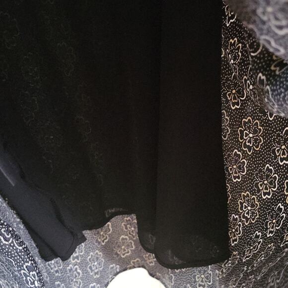 ANN TAYLOR Loft Floral Black and White Dress-- Size 10 - Picture 5 of 5